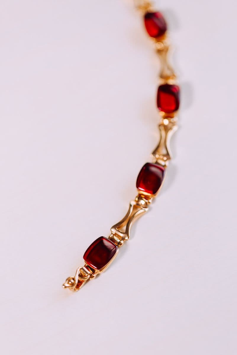 سوار كهرمان البلطيق من الفضة المطلية بالذهب